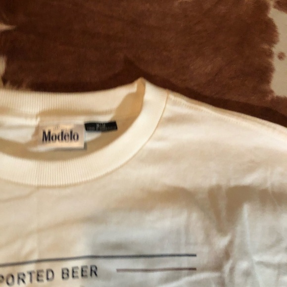 Modelo beer top size medium - Picture 3 of 3
